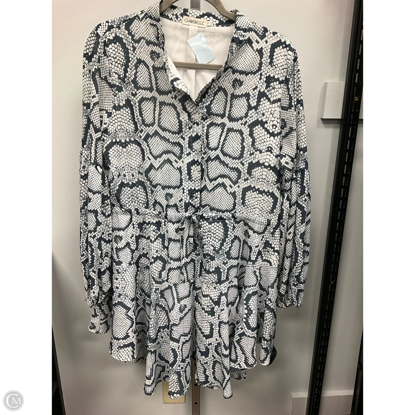 Dress Casual Short By Cme In Animal Print, Size: M