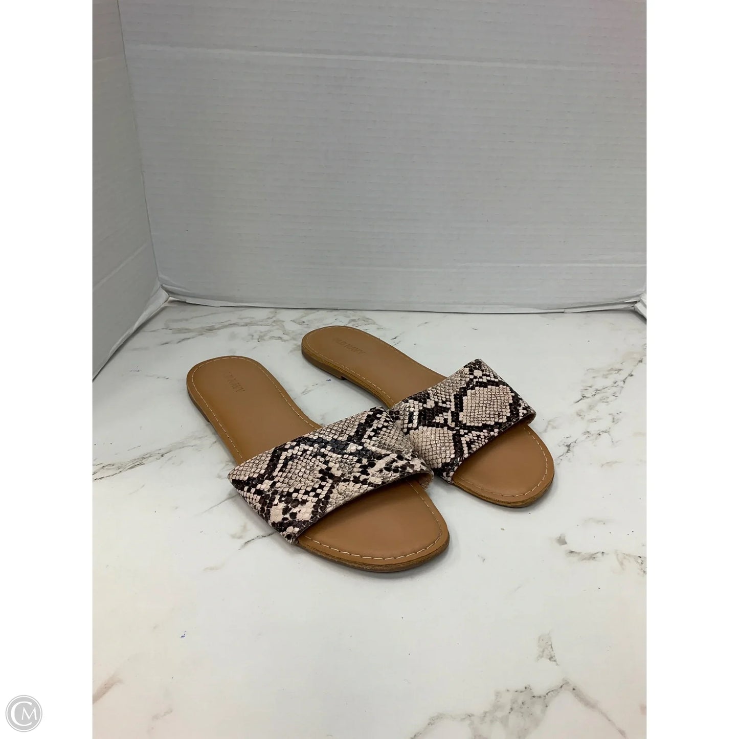 Sandals Flats By Old Navy In Snakeskin Print, Size: 9