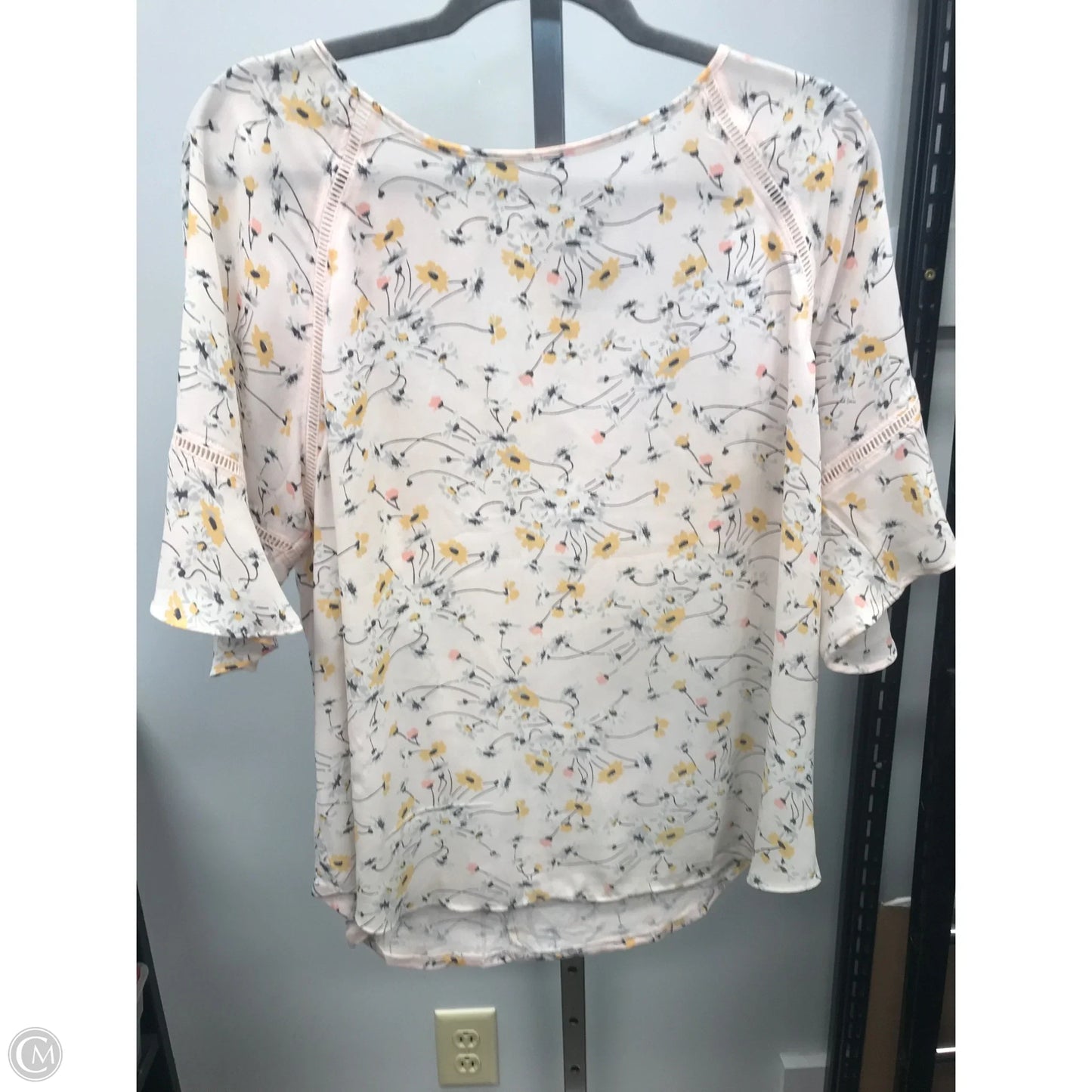 Top Short Sleeve By Loft In Floral Print, Size: L
