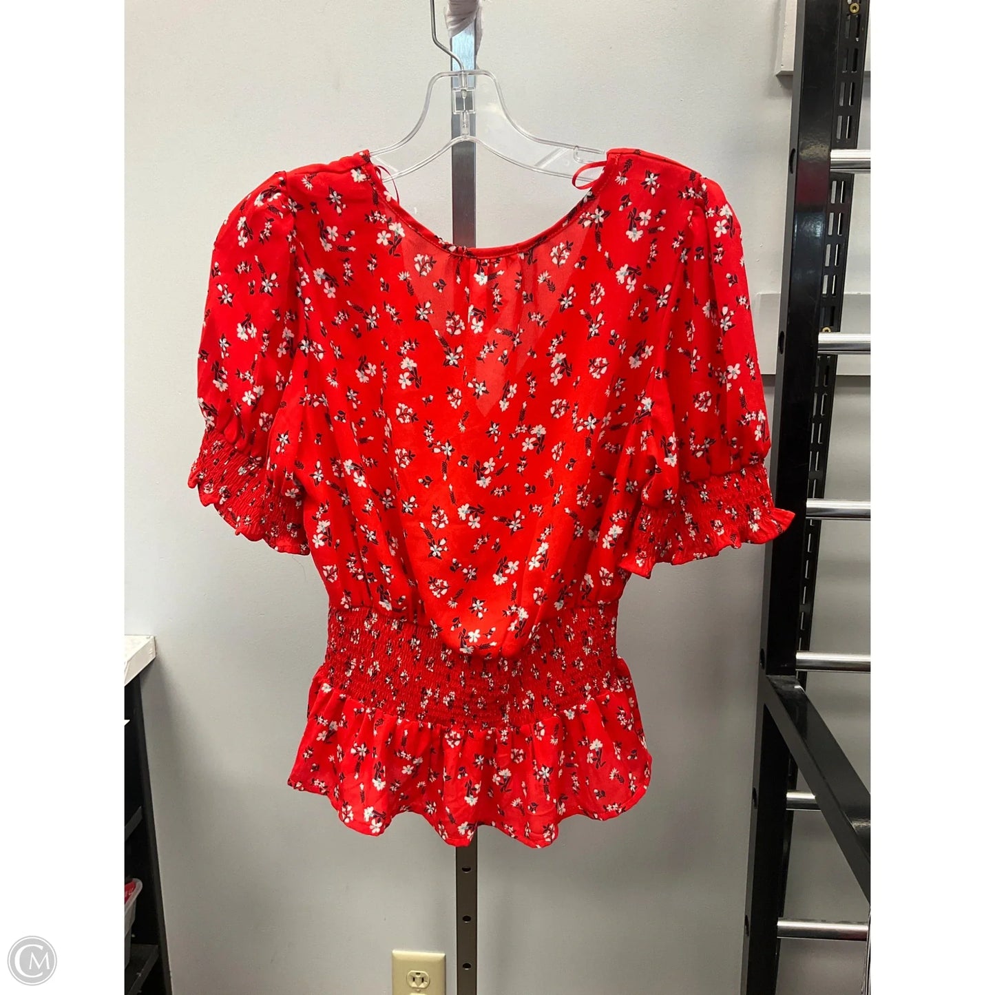 Top Short Sleeve By Sienna Sky In Red, Size: M