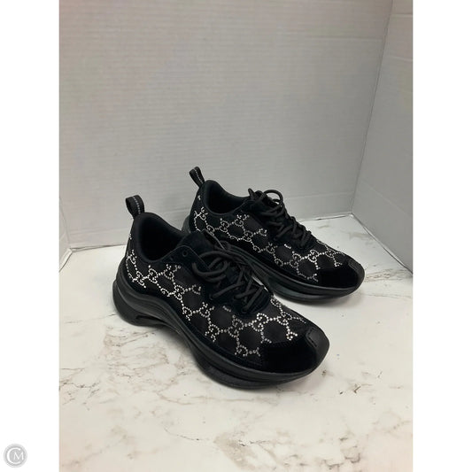 Shoes Luxury Designer By Gucci In Black, Size: 6