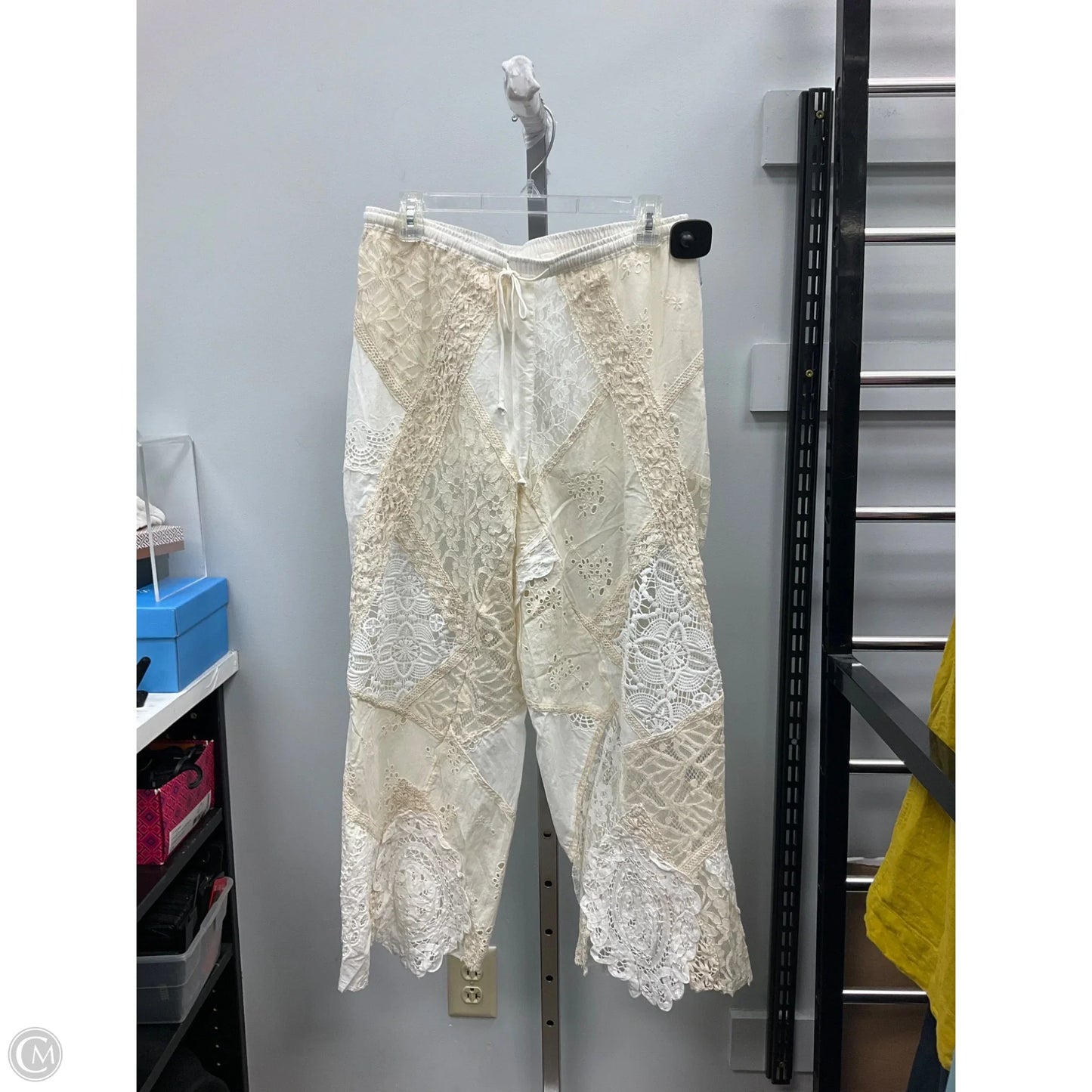 Pants Other By Kimichi Blue In Cream, Size: M