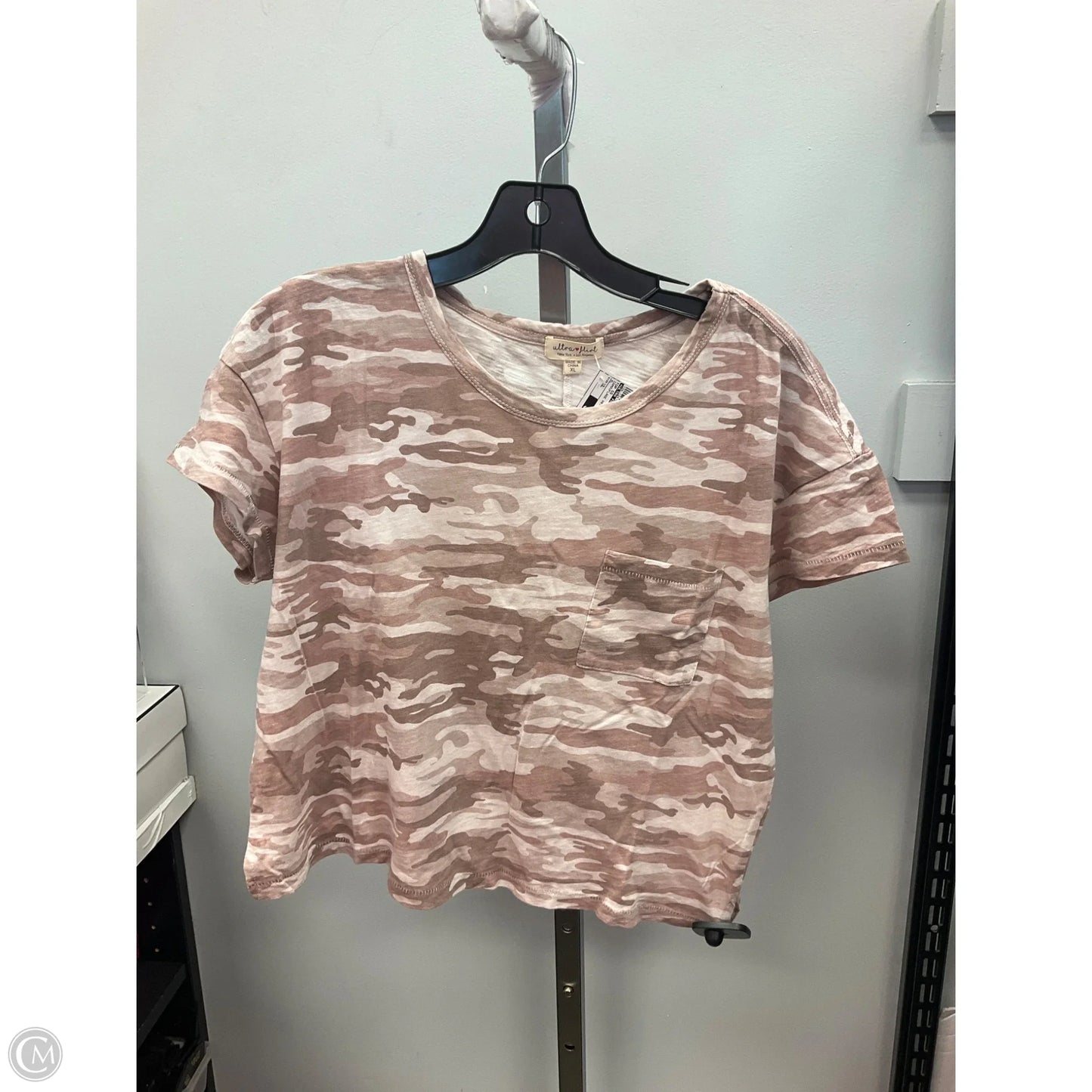 Top Short Sleeve By Ultra Flirt In Camouflage Print, Size: Xl