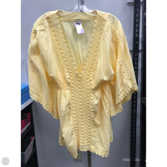 Top Short Sleeve By Cmc In Yellow, Size: S