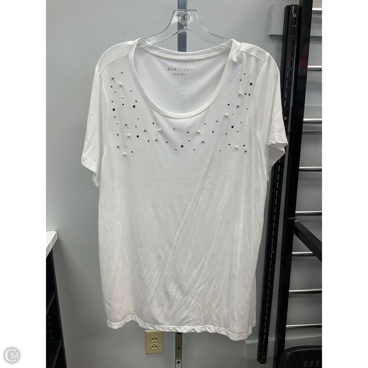 Top Short Sleeve By Ava & Viv In White, Size: 1x