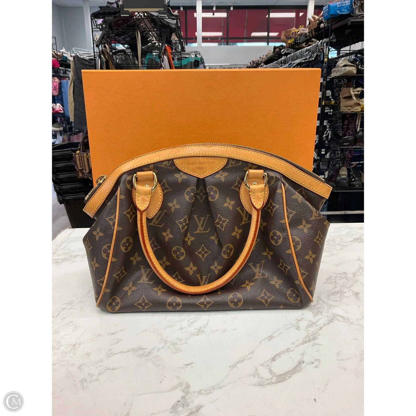 Handbag Luxury Designer By Louis Vuitton, Size: Medium