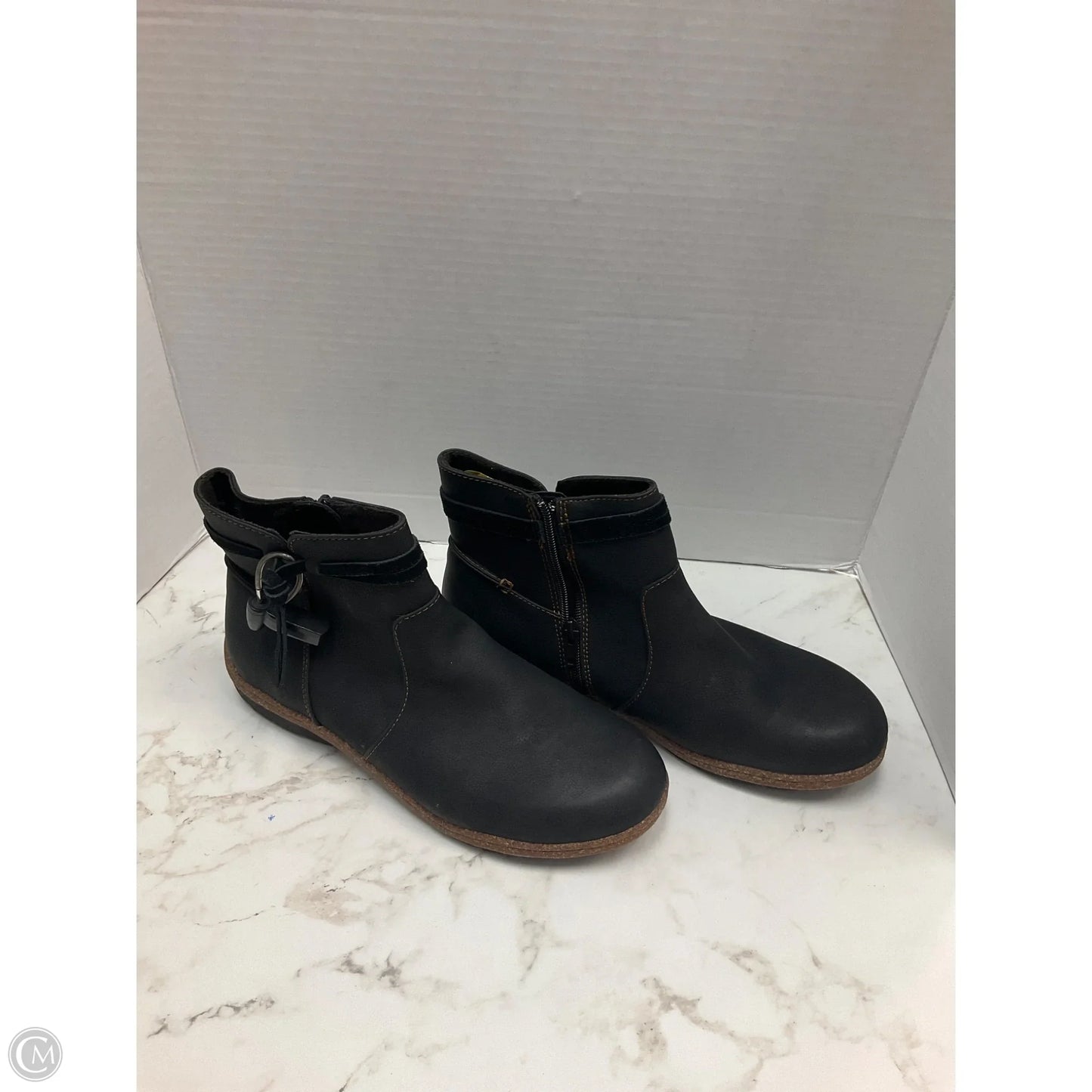 Boots Ankle Flats By Boc In Black, Size: 10