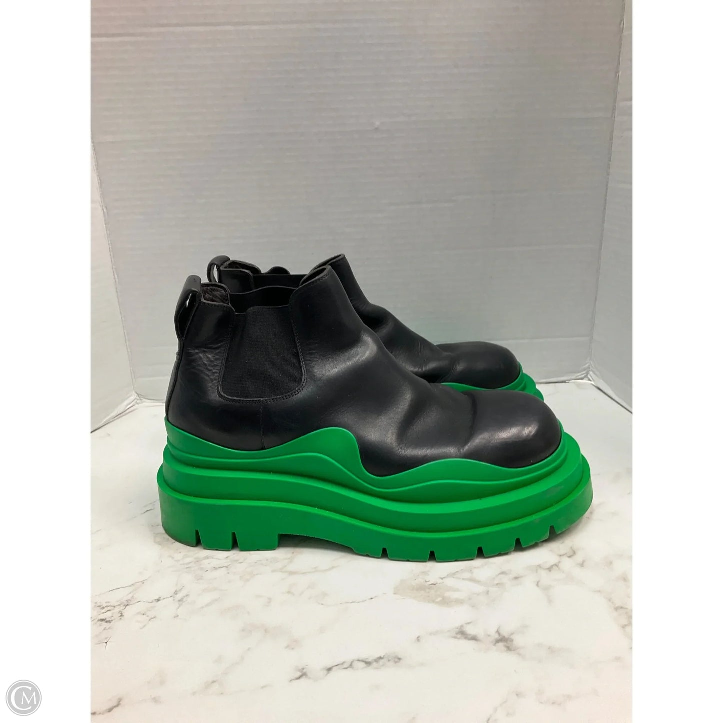 Boots Luxury Designer By Bottega Veneta In Black & Green, Size: 10