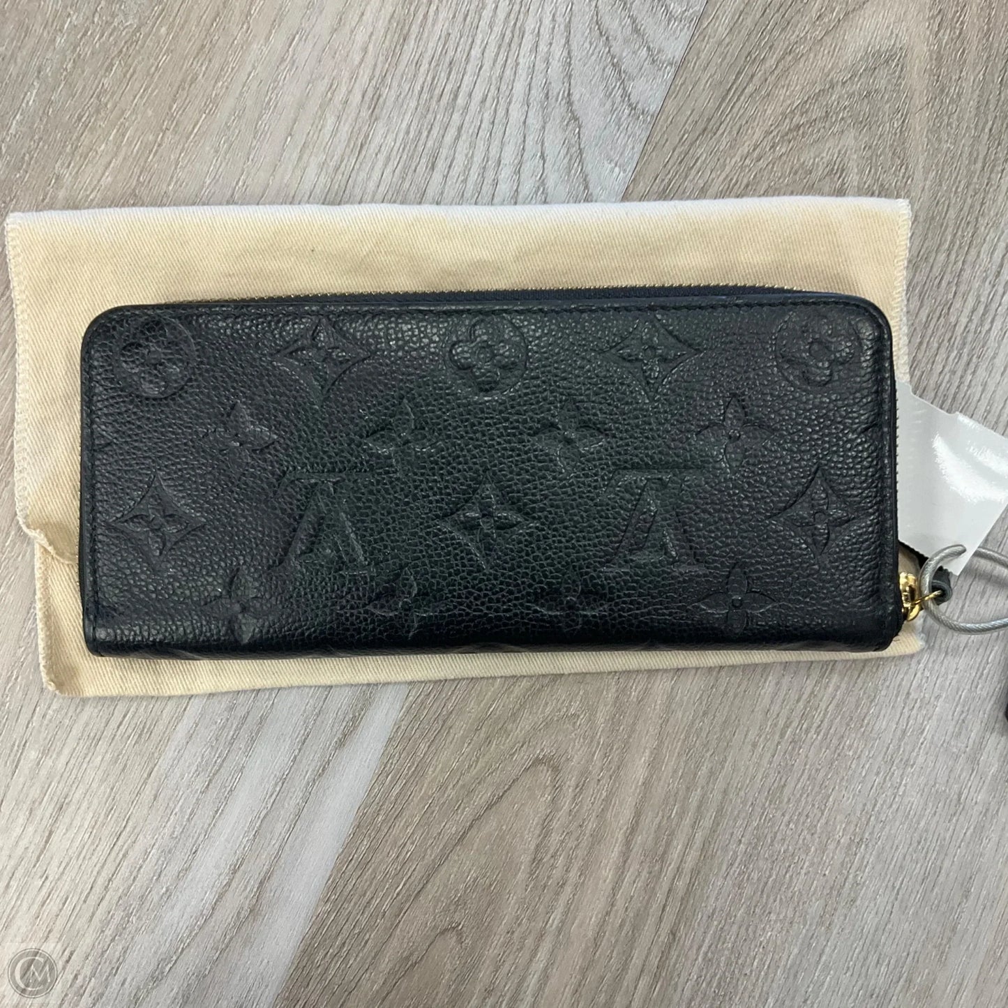 Wallet Luxury Designer By Louis Vuitton, Size: Medium