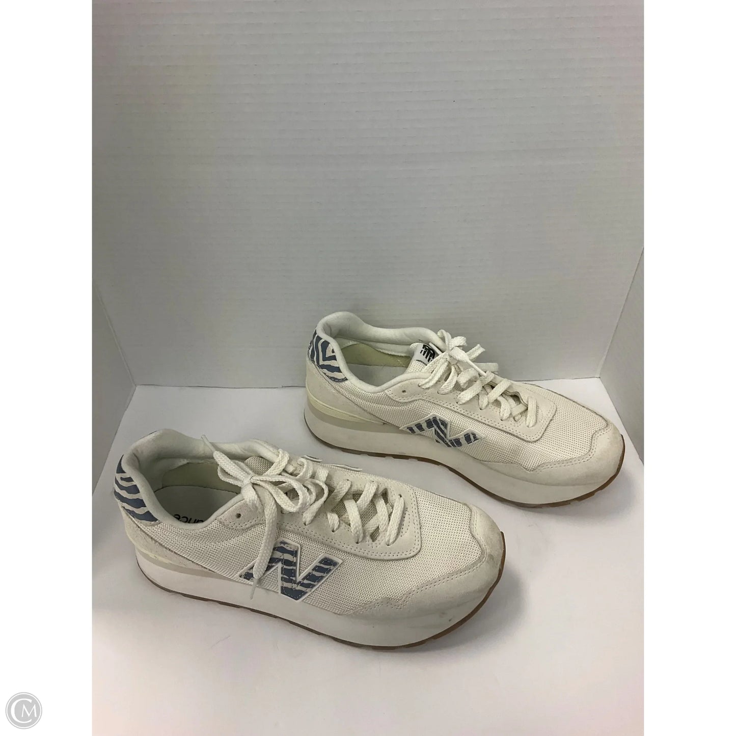 Shoes Sneakers By New Balance In Cream, Size: 11