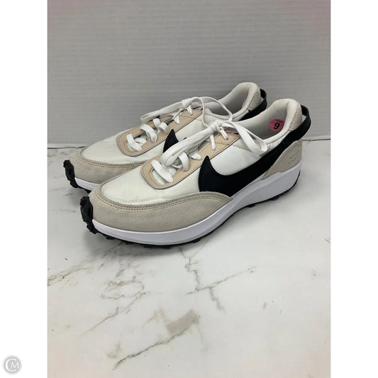 Shoes Athletic By Nike In Cream, Size: 9