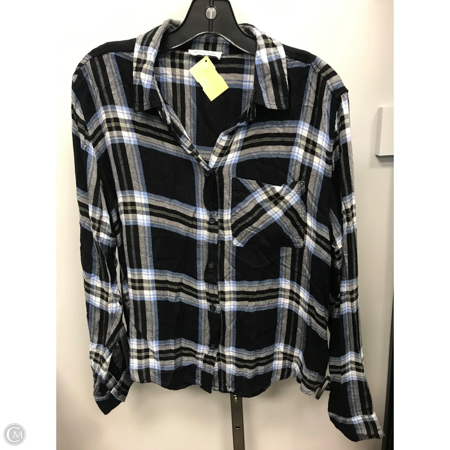 Top Long Sleeve By Beachlunchlounge In Plaid Pattern, Size: L