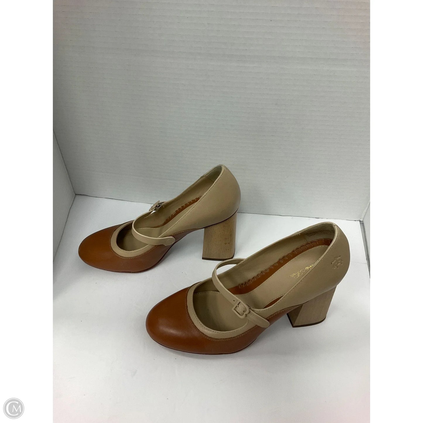 Shoes Heels Block By Brooks Brothers In Cream & Tan, Size: 7.5
