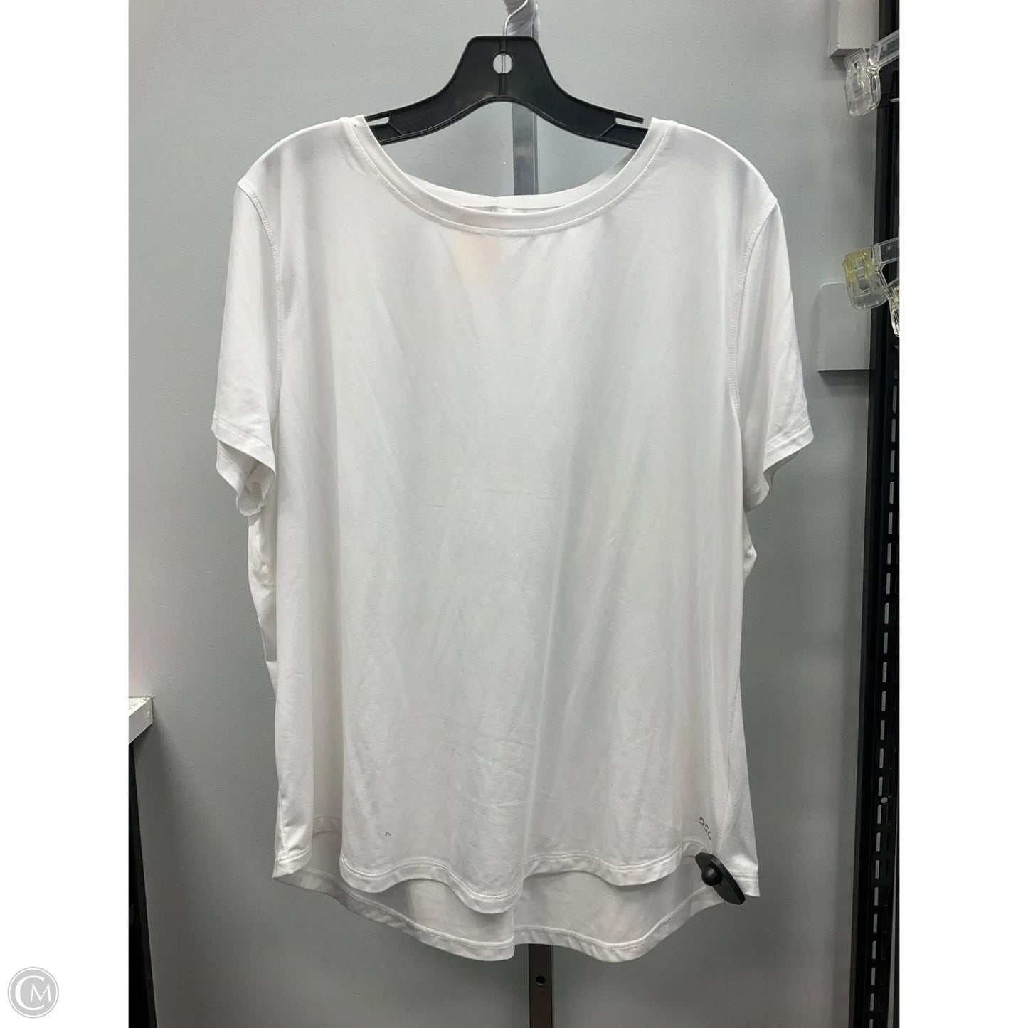 Athletic Top Short Sleeve By Dsg Outerwear In White, Size: 2x