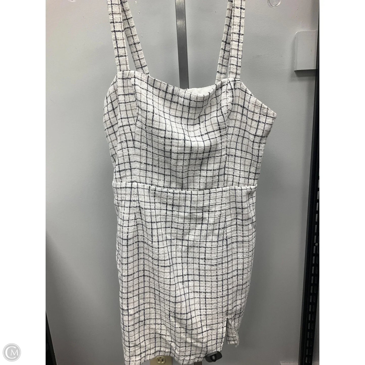 Dress Casual Short By Abercrombie And Fitch In Black, Size: L