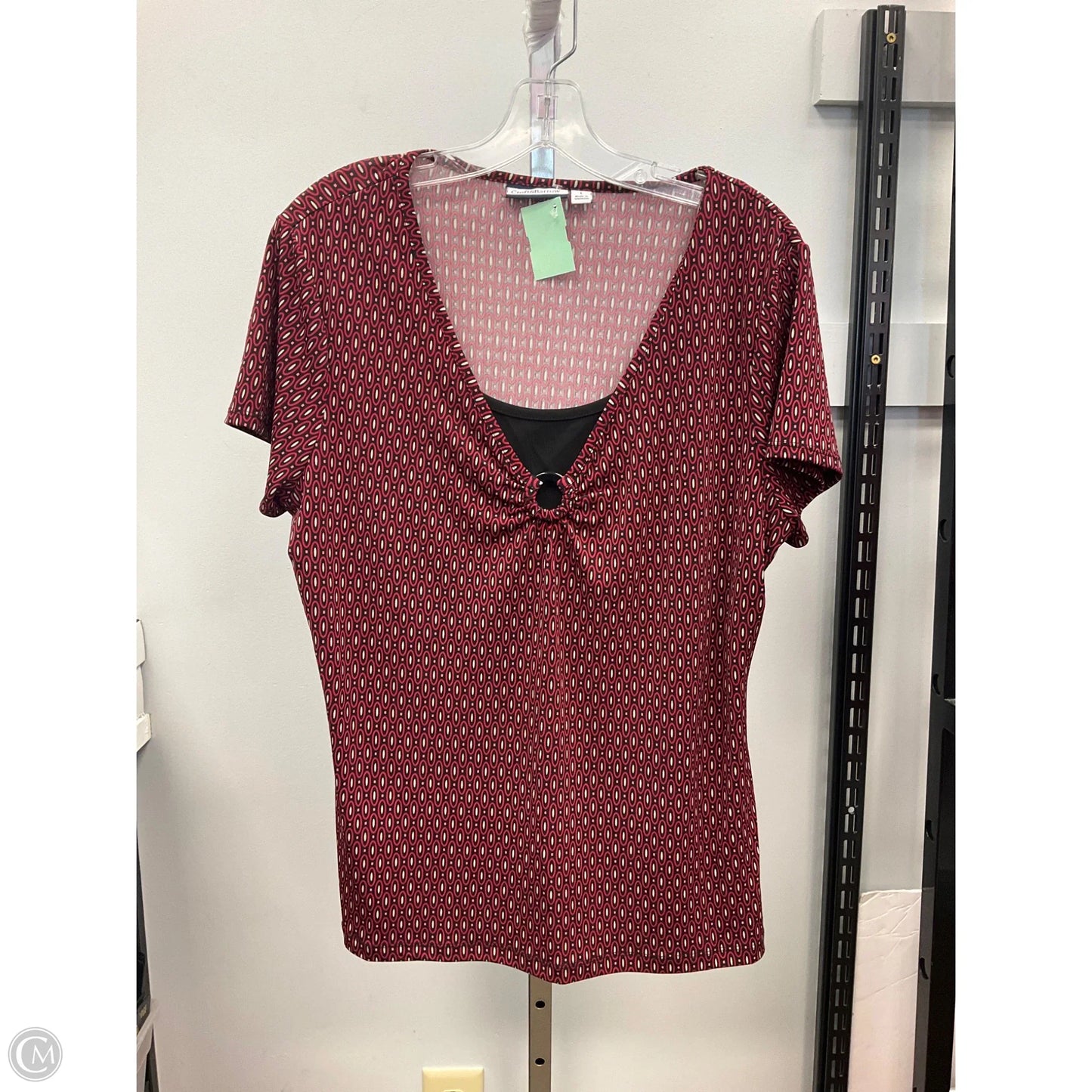 Top Short Sleeve By Croft And Barrow In Geometric Pattern, Size: L