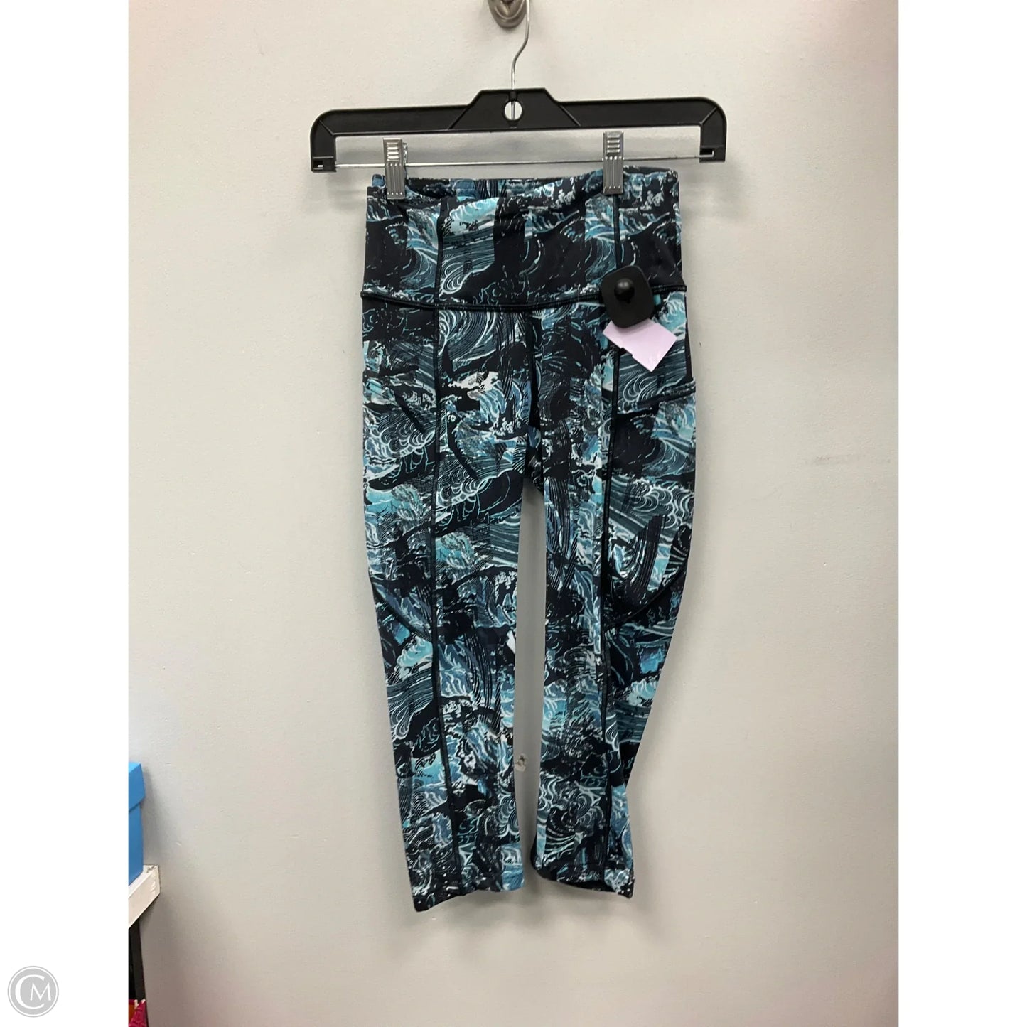 Athletic Leggings Capris By Lululemon In Black & Blue, Size: 2