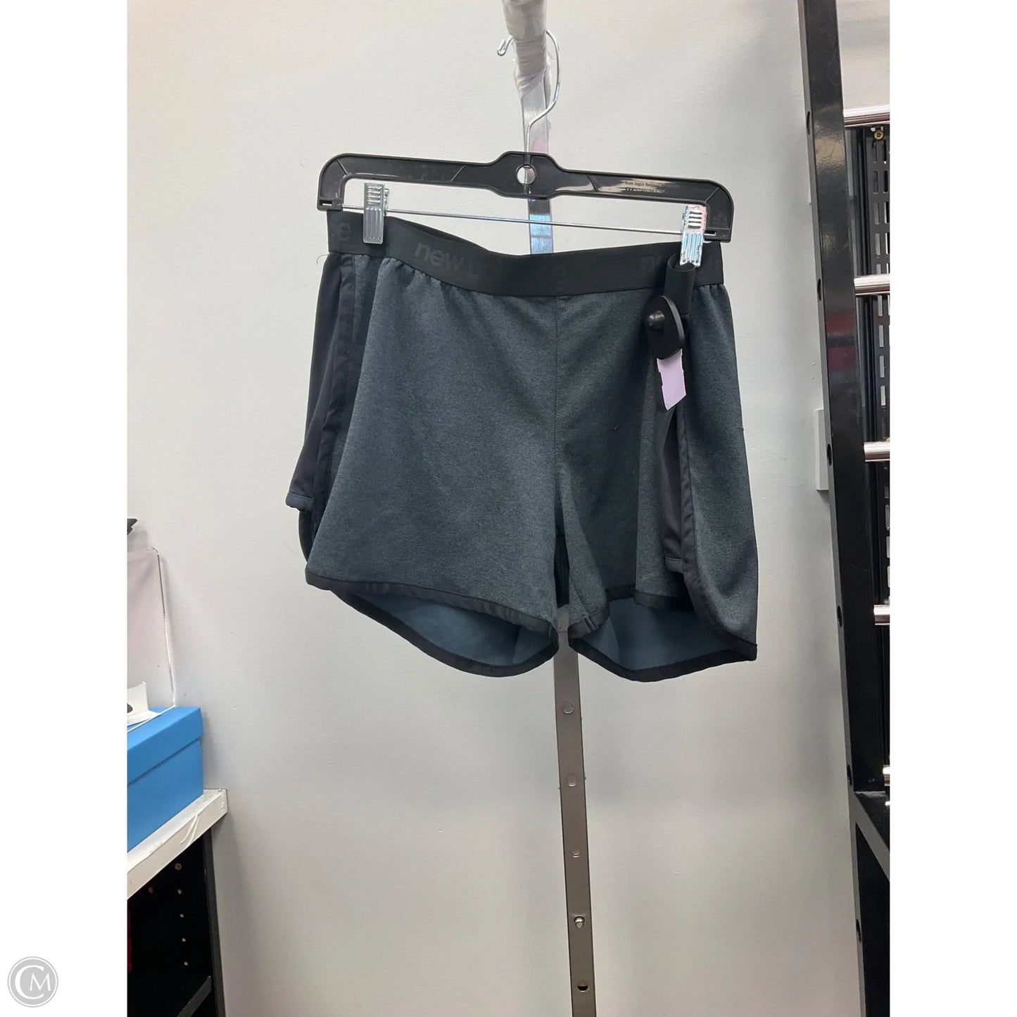 Athletic Shorts By New Balance In Black, Size: L