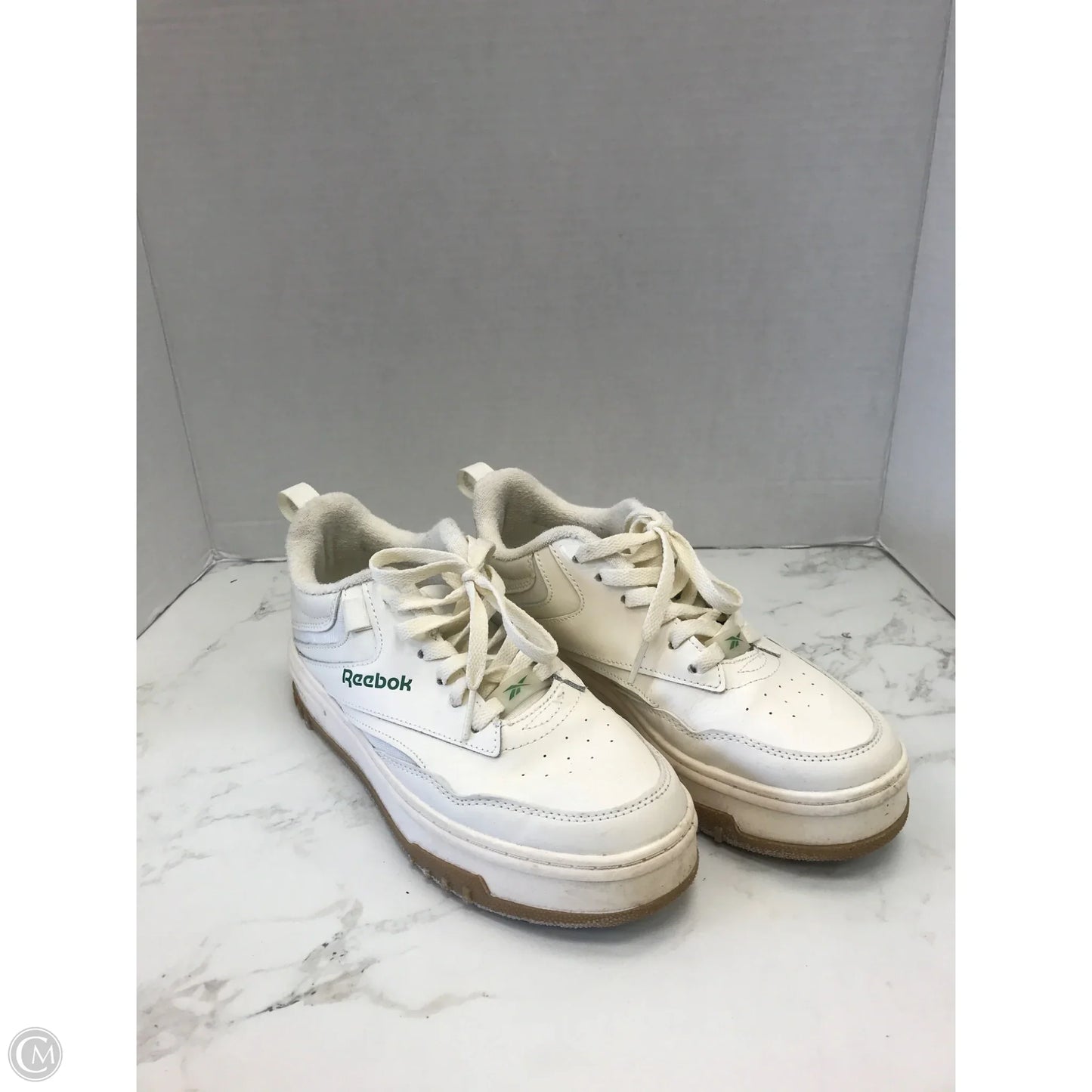Shoes Sneakers By Reebok In Cream, Size: 7.5