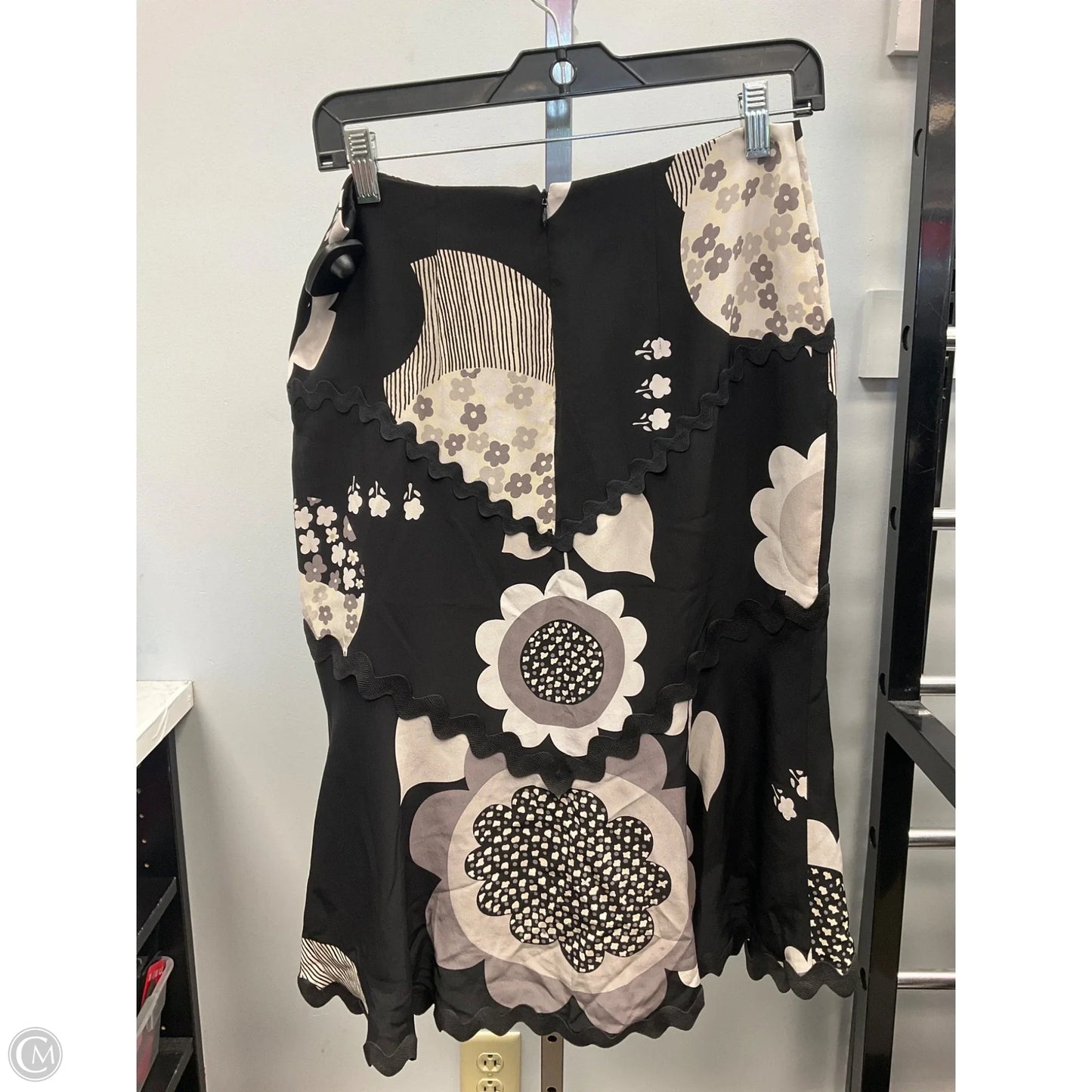Skirt Midi By Nanette Lepore In Black & Grey, Size: 4