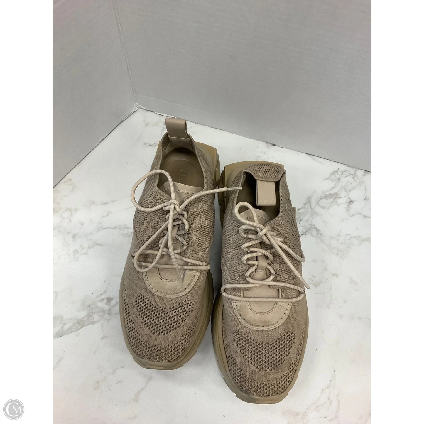 Shoes Luxury Designer By Ferragamo In Tan, Size: 8