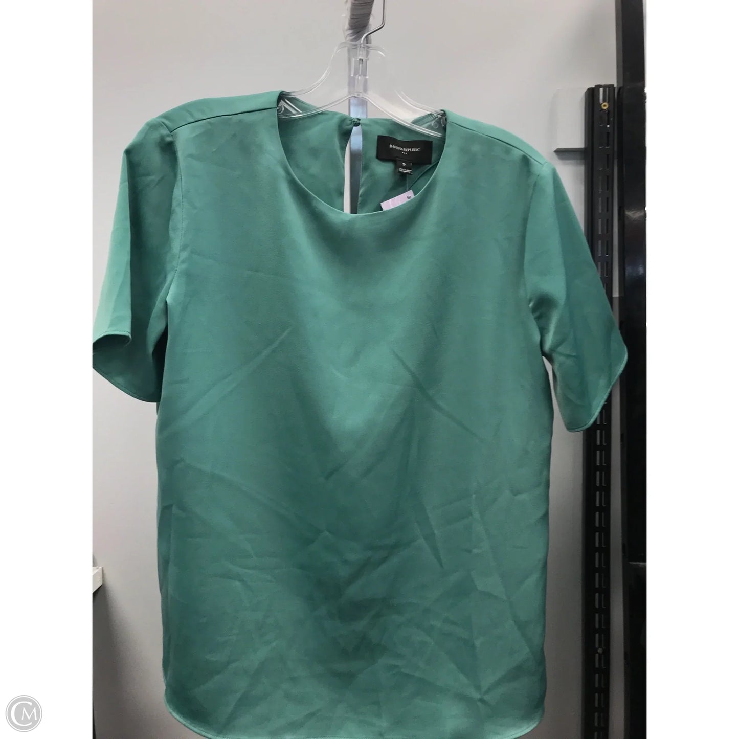 Top Short Sleeve By Banana Republic In Green, Size: S