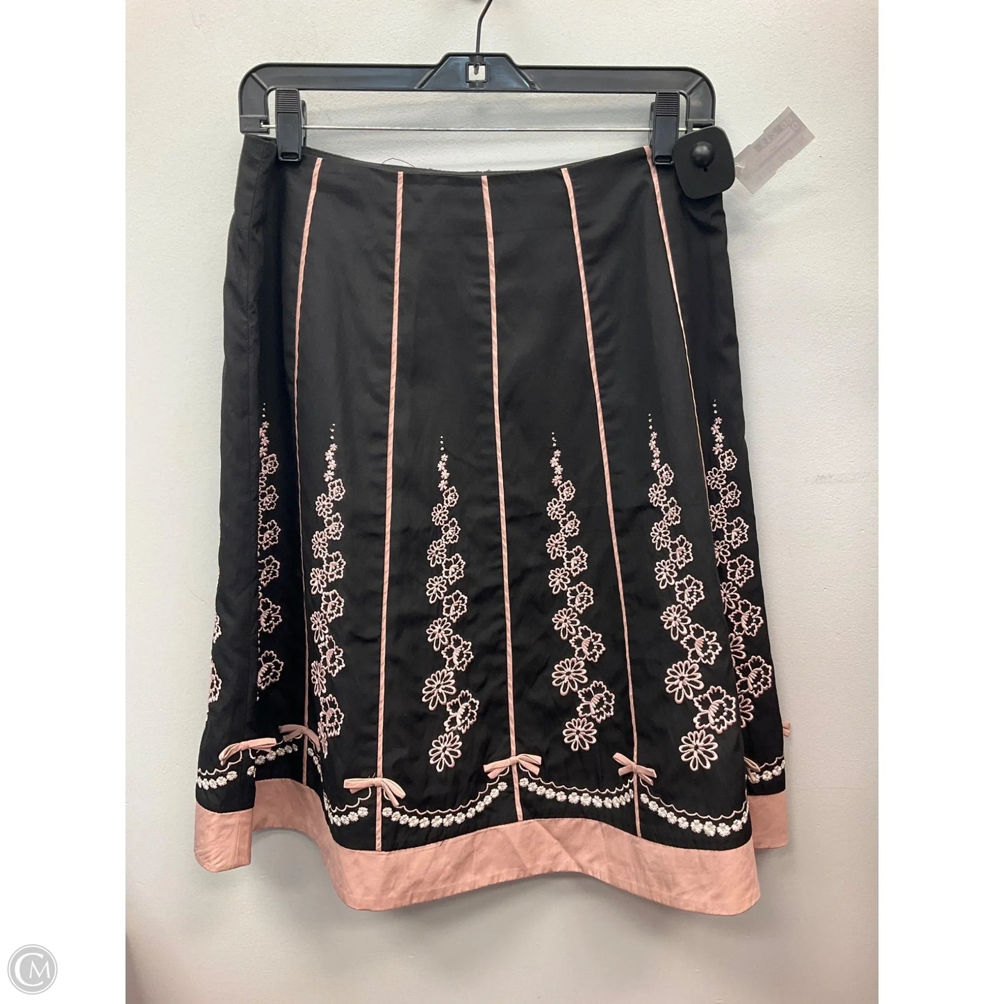 Skirt Mini & Short By Odille In Black & Pink, Size: 4