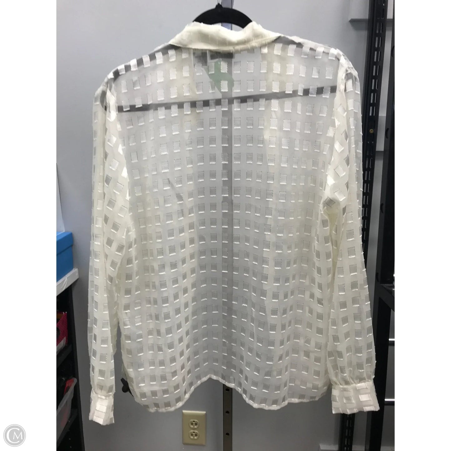 Top Long Sleeve By Apparenza In Cream, Size: L