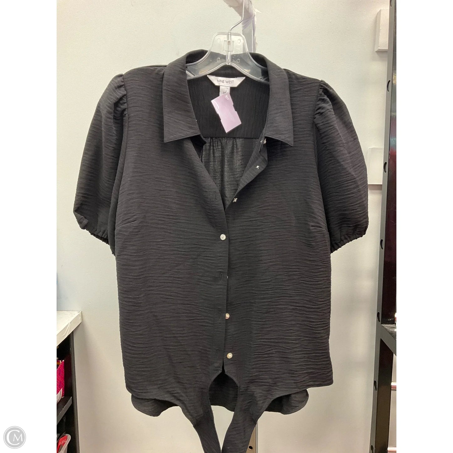 Top Short Sleeve By Nine West In Black, Size: M