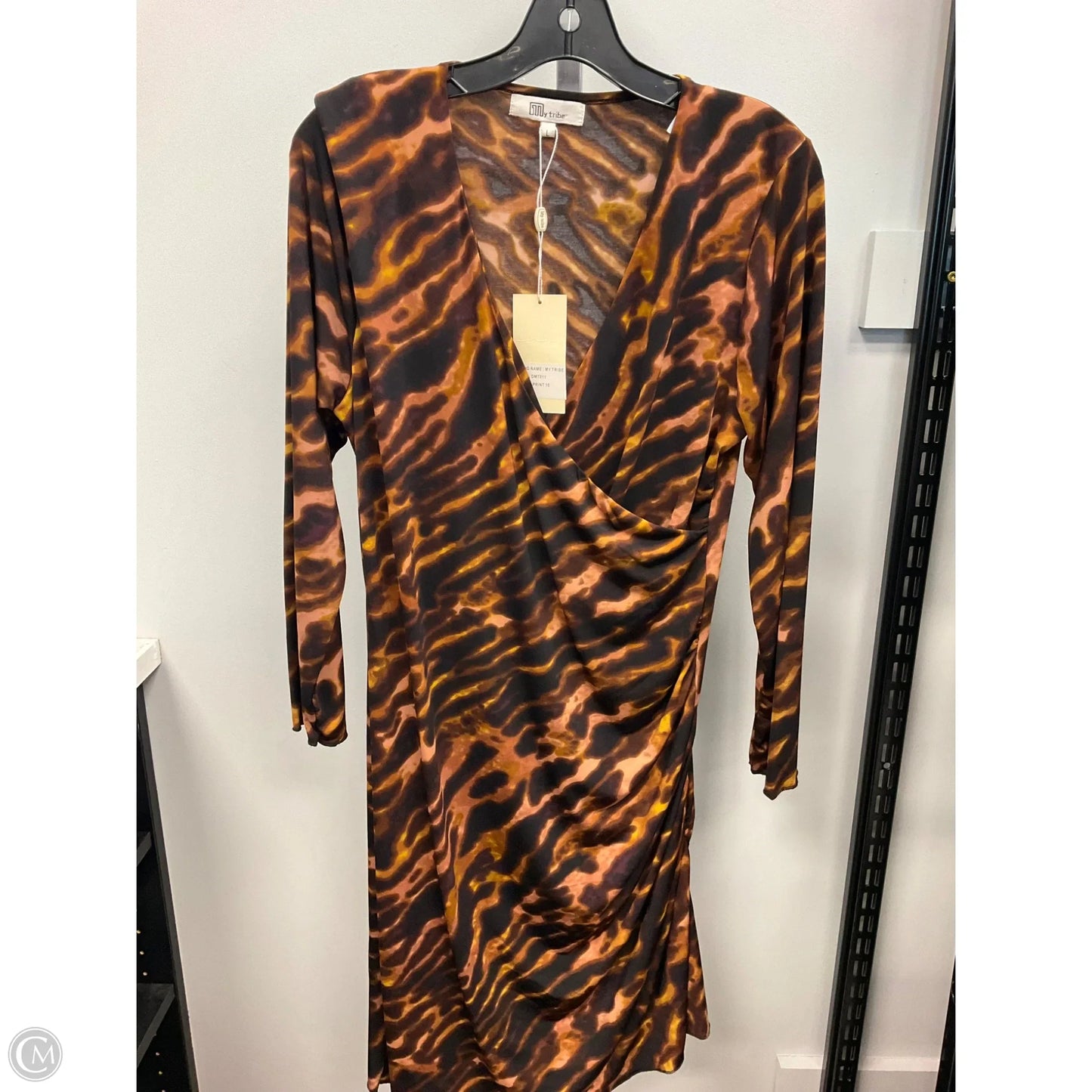 Dress Casual Short By Clothes Mentor In Animal Print, Size: L