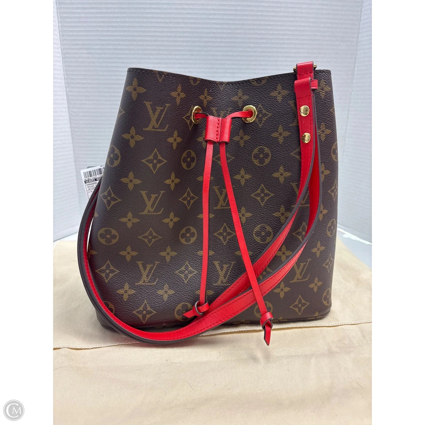 Handbag Luxury Designer By Louis Vuitton, Size: Medium