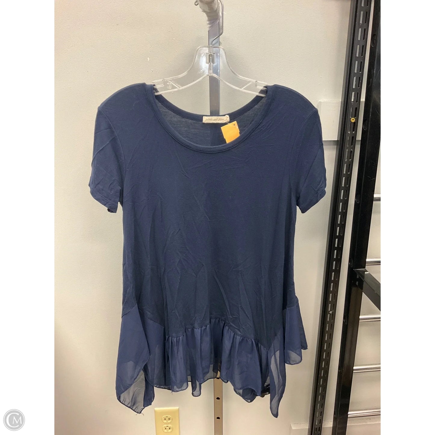 Top Short Sleeve By Pebble And Stone In Navy, Size: Small