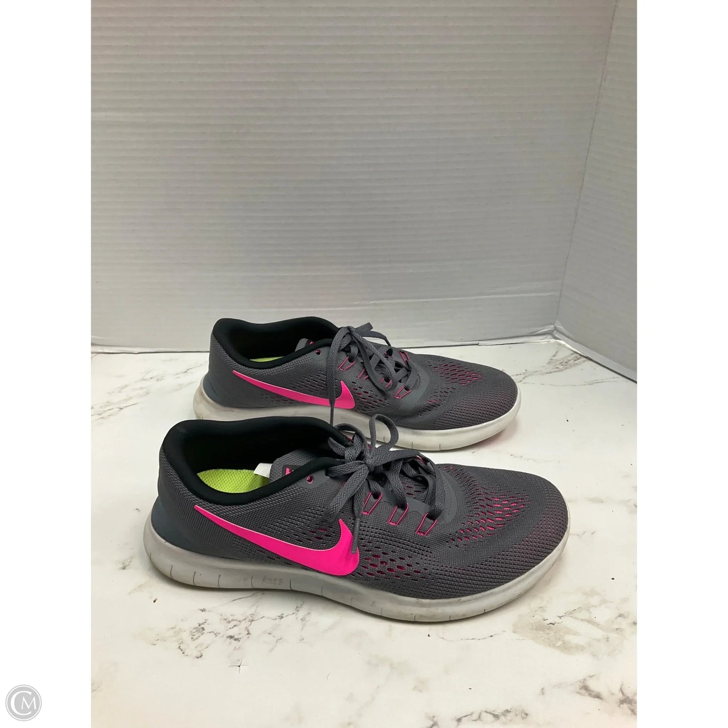 Shoes Athletic By Nike In Grey, Size: 11