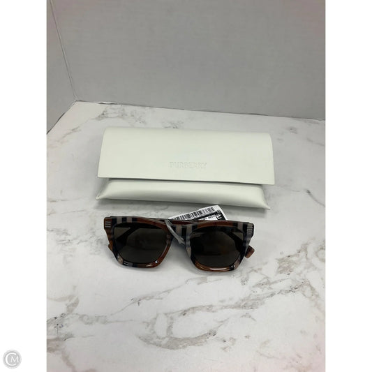 Sunglass Case Luxury Designer By Burberry