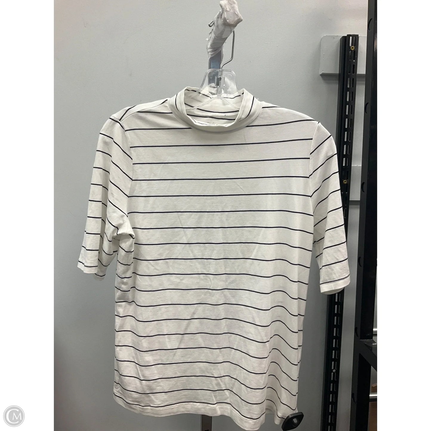 Top Short Sleeve By Banana Republic In Striped Pattern, Size: M