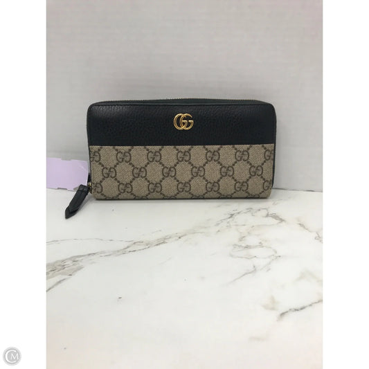Wallet Luxury Designer By Gucci, Size: Medium