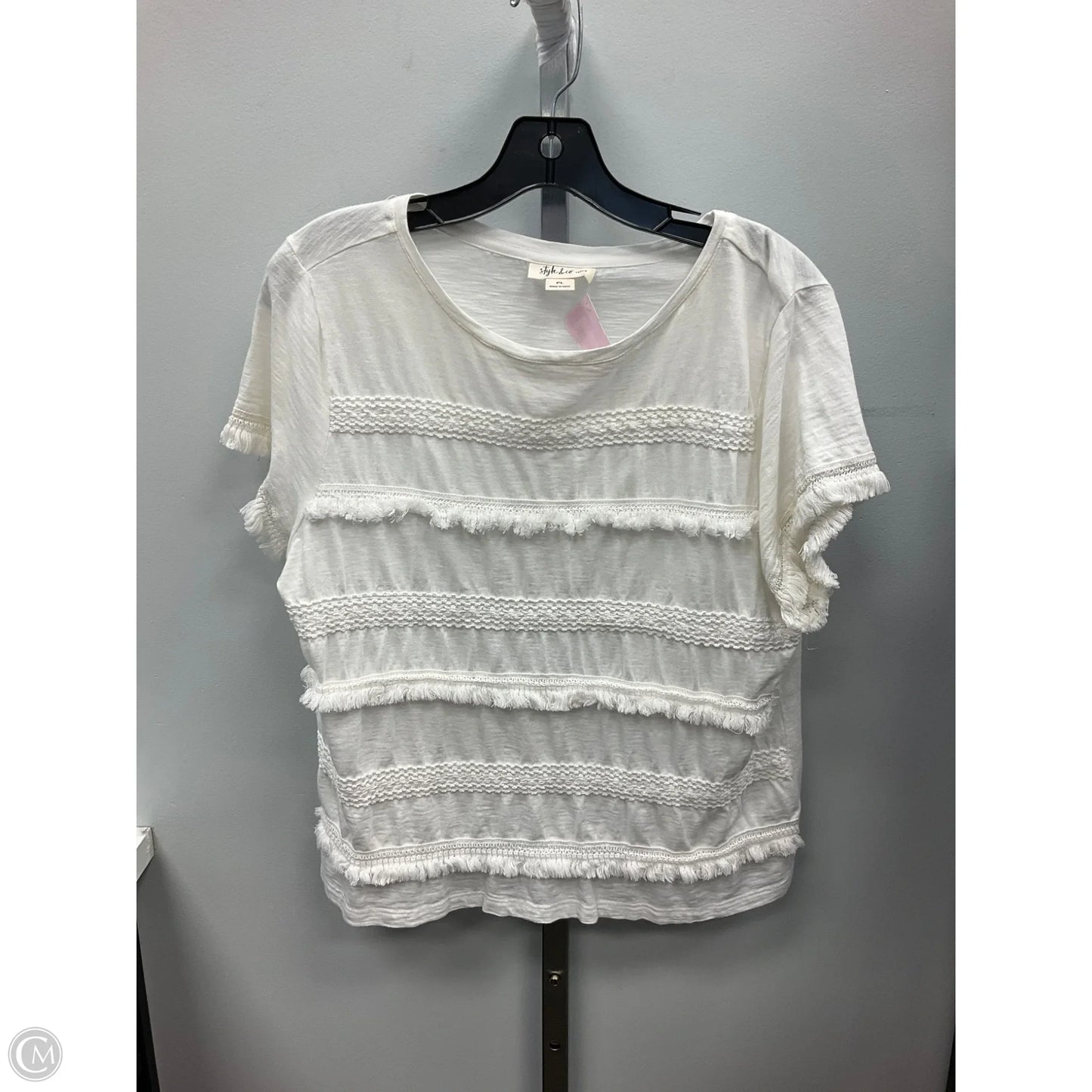 Top Short Sleeve By Style And Company In Ivory, Size: Lp