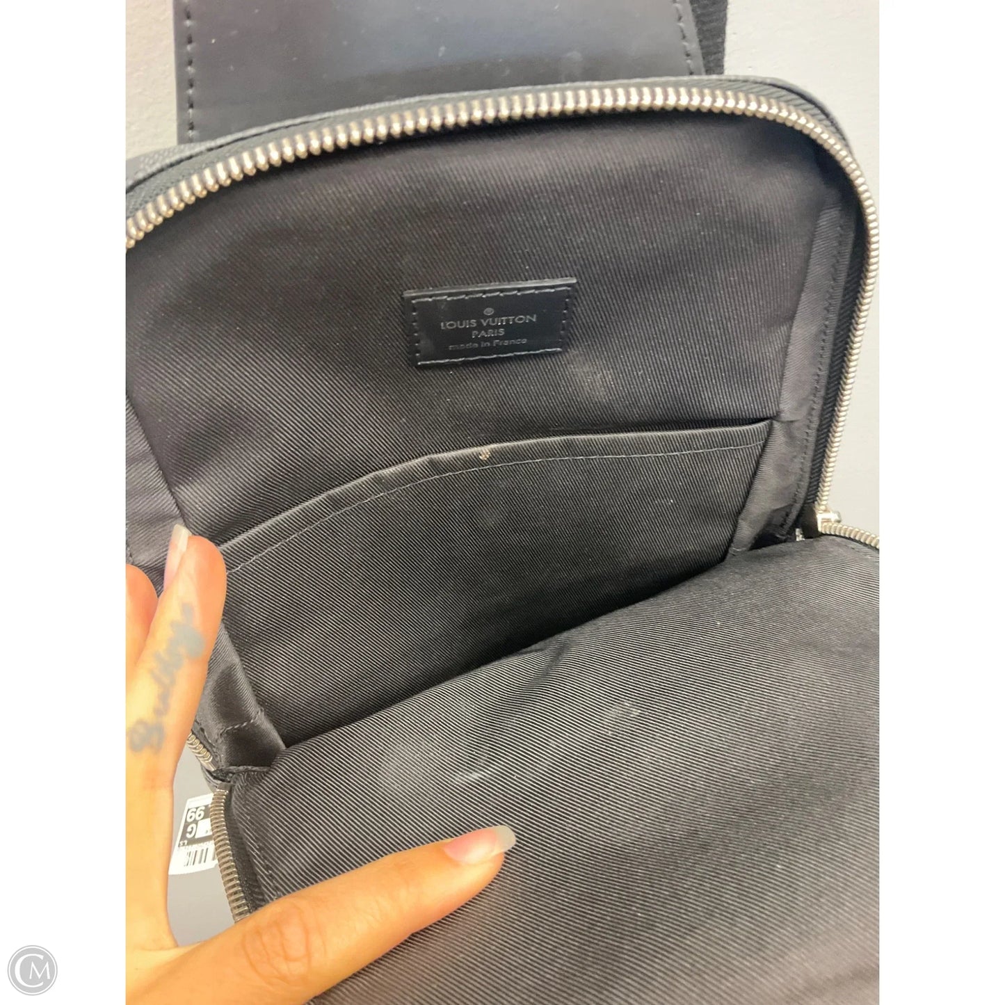 Handbag Luxury Designer By Louis Vuitton, Size: Medium