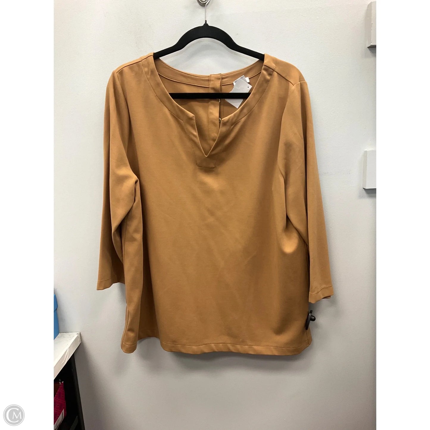 Top 3/4 Sleeve By Chicos In Tan, Size: Xl