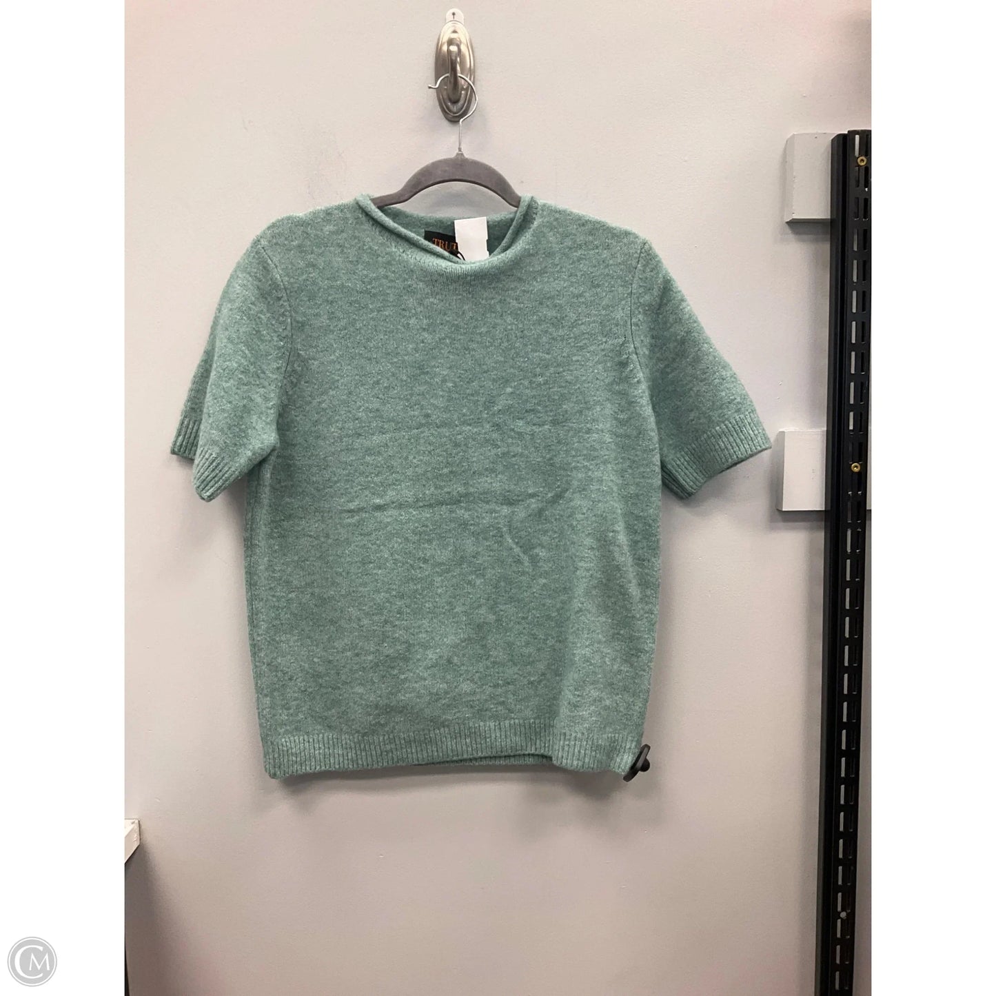 Sweater Short Sleeve By Truth In Green, Size: M