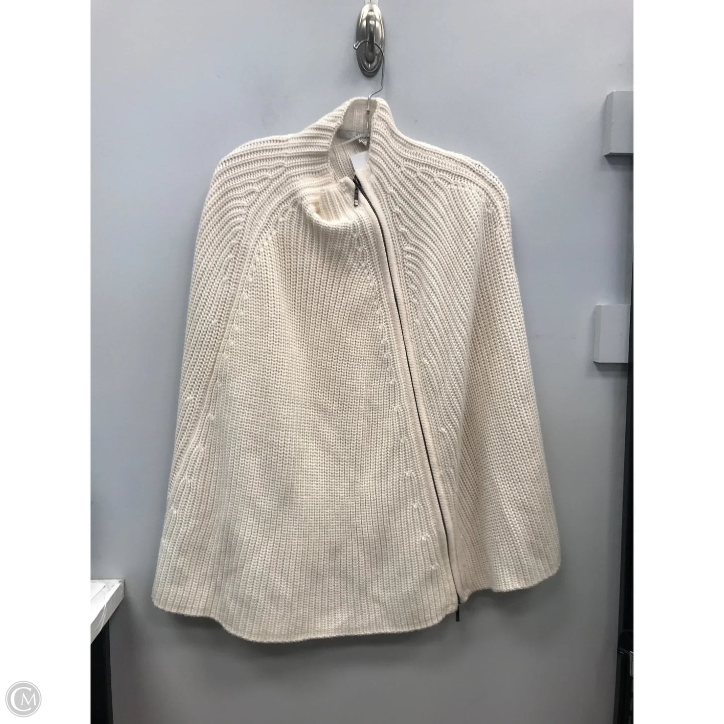 Poncho By Guess In Cream, Size: Xs