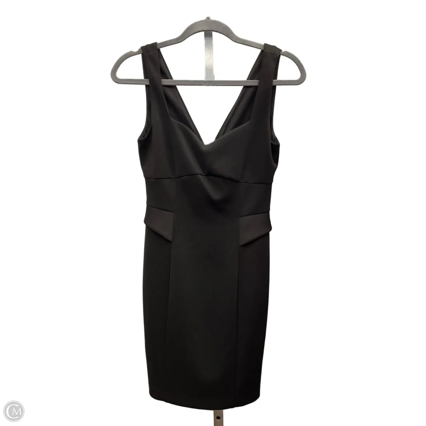 Dress Casual Short By Guess In Black, Size: 2