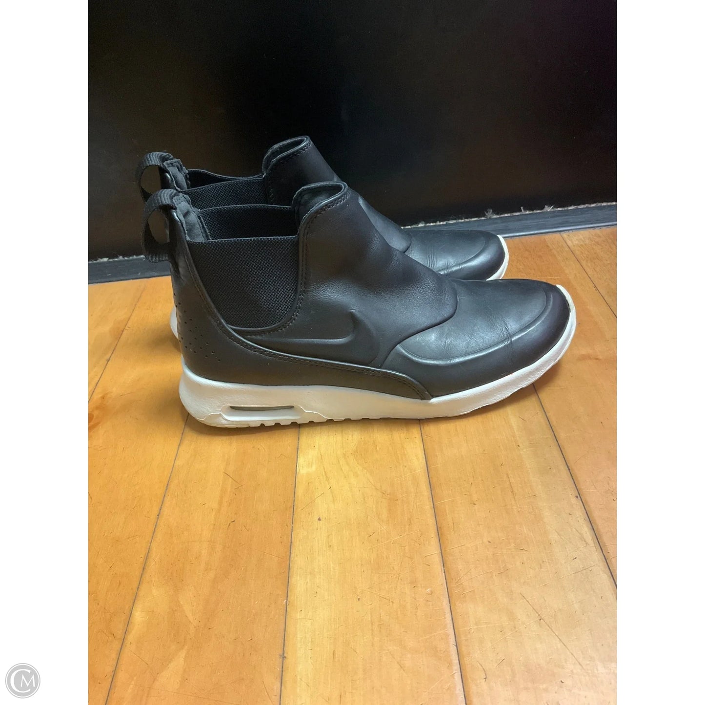 Shoes Flats By Nike In Black, Size: 7