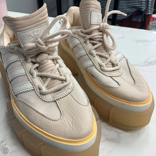 Shoes Sneakers By Adidas In Beige, Size: 7.5