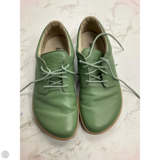Shoes Flats By Cmc In Green, Size: 7.5