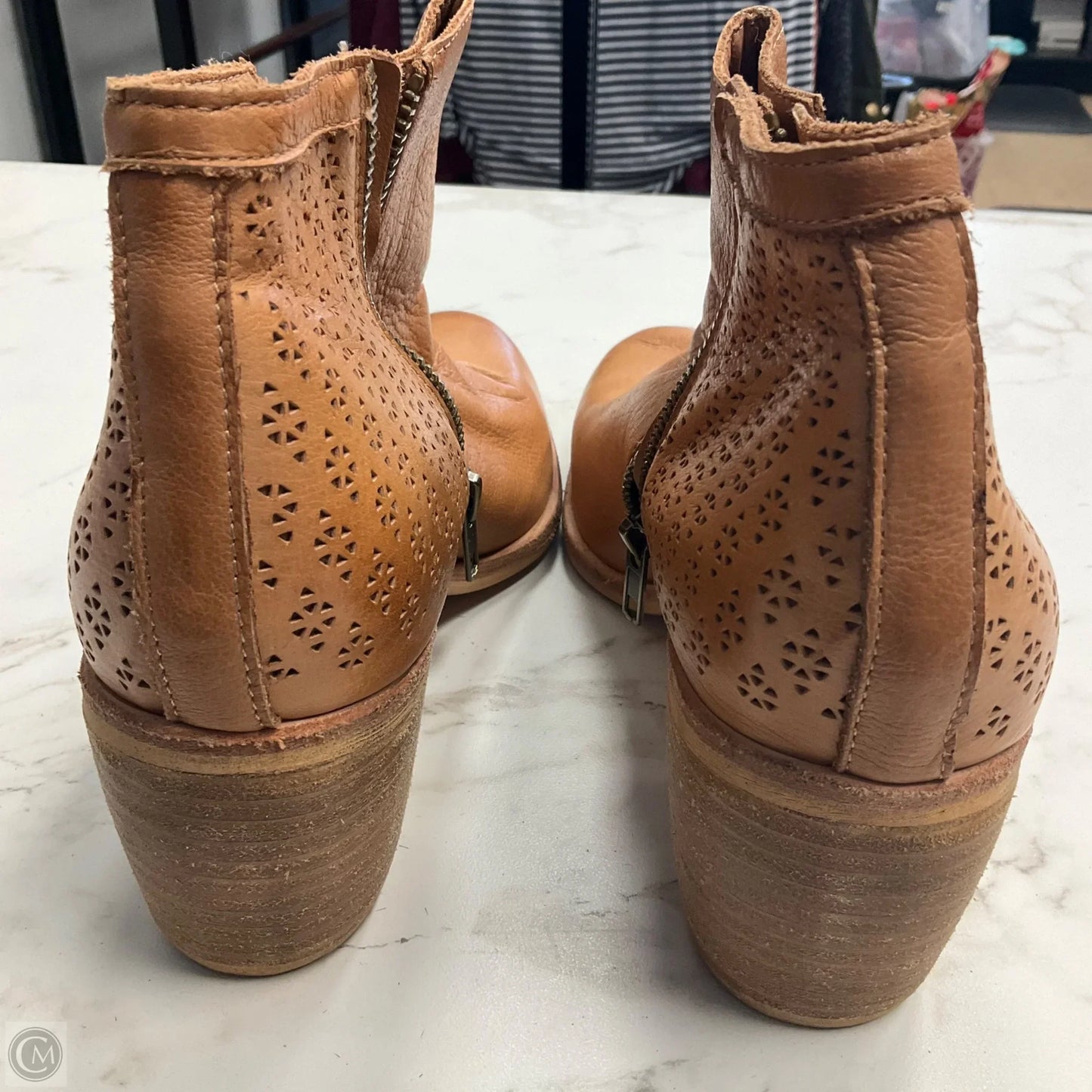 Boots Ankle Heels By Clothes Mentor In Tan, Size: 9