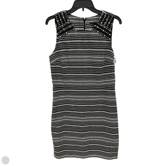 Dress Casual Short By Banana Republic In Black & White, Size: M