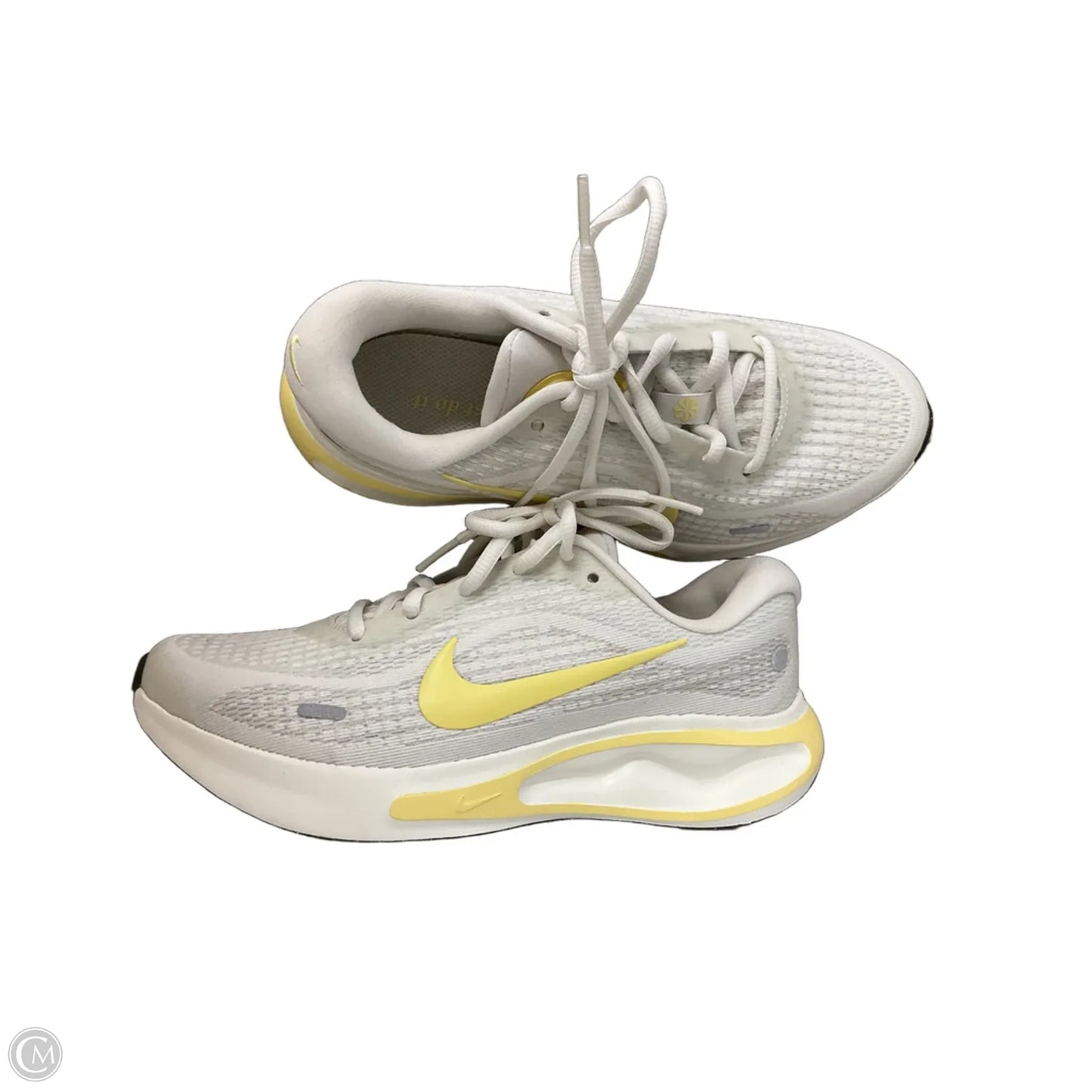 Shoes Athletic By Nike In White & Yellow, Size: 6