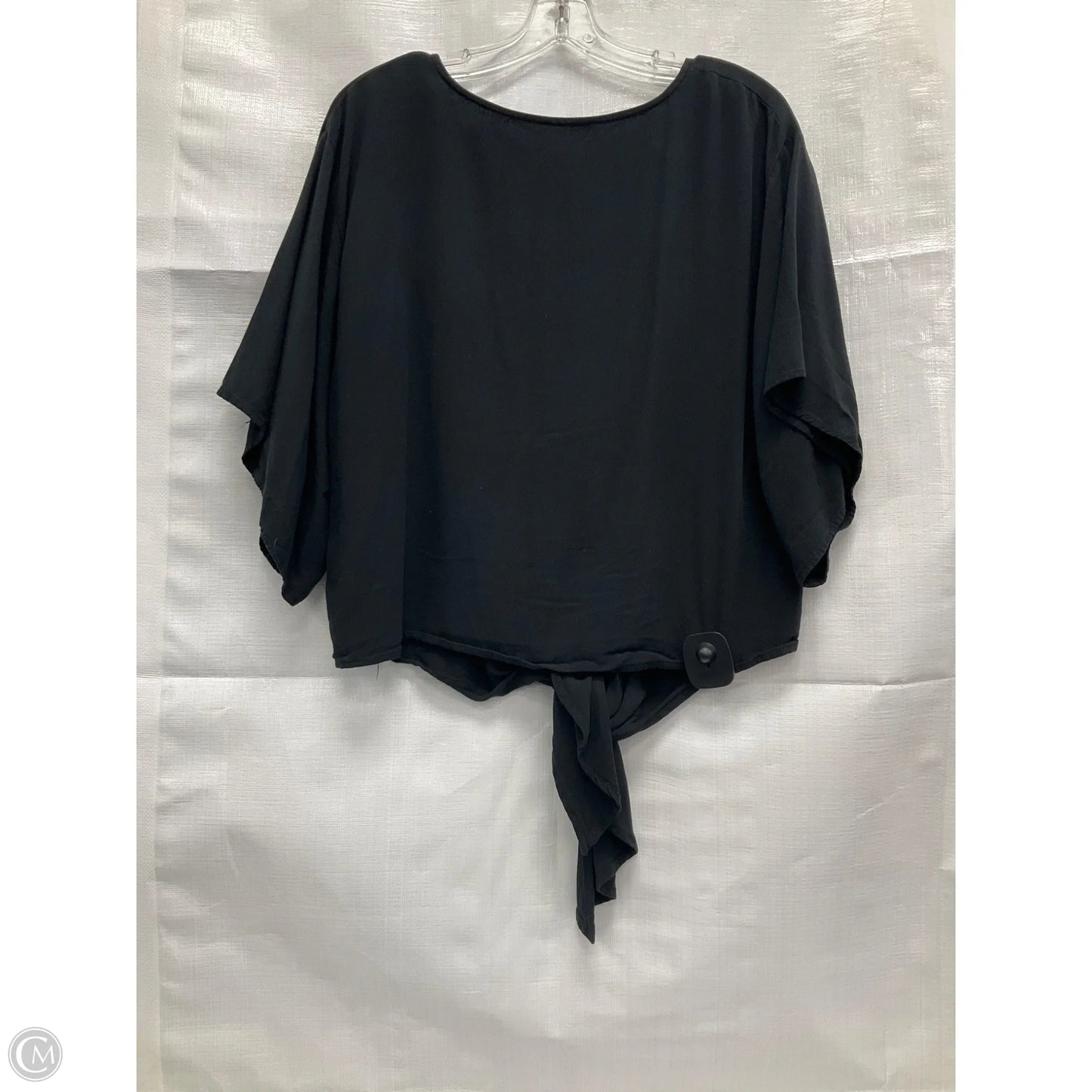 Top Short Sleeve By Clothes Mentor In Black, Size: S