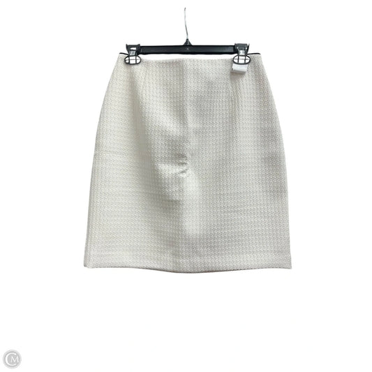 Skirt Mini & Short By White House Black Market In White, Size: 6